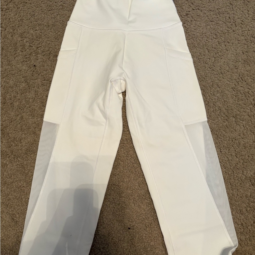 White High-Waisted Leggings